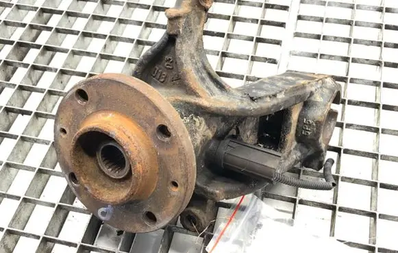 Peugeot 207 Front wheel hub spindle knuckle 