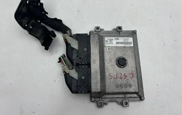 Opel Corsa F Armrest 9815037580