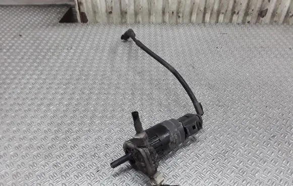 Volkswagen Transporter - Caravelle T5 Windscreen/windshield washer pump 1K6955651