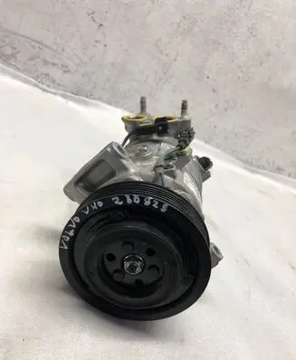 Volvo V40 Cross country Air conditioning (A/C) compressor (pump) 31469966