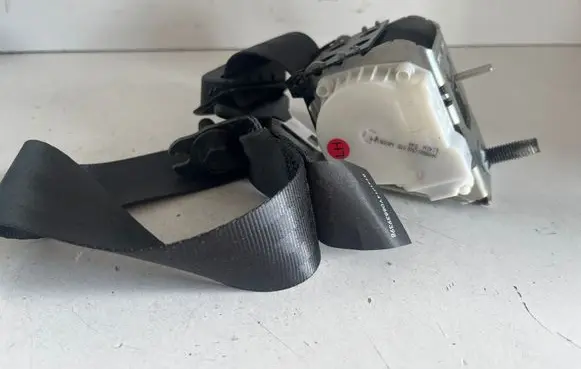 Ford Kuga II Rear seatbelt CV44611B69AG CV44611B69AG3JA6