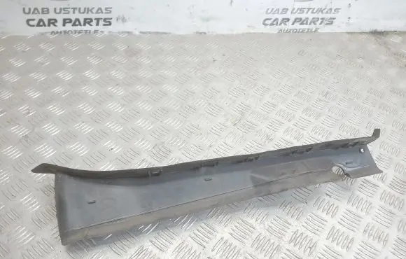 Fender end trim