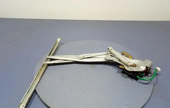 Suzuki Ignis Front door window regulator with motor 83460-76G00