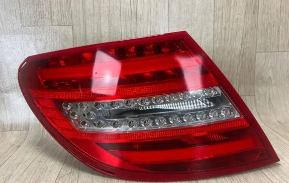 Mercedes-Benz C W204 Rear/tail lights 2048202864 A2048202864