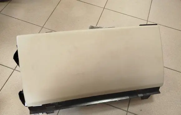 Land Rover Range Rover Sport L494 Glove box CK52060K63B