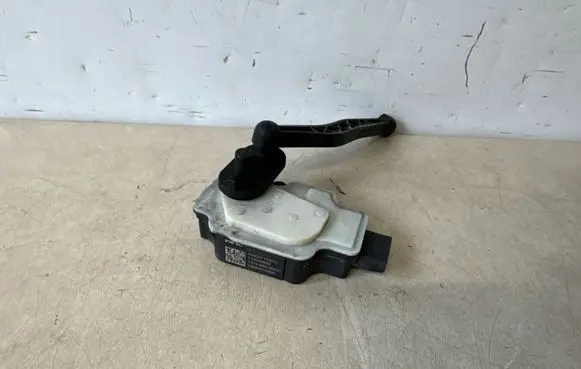 Mercedes-Benz EQC Radiator active air flap actuator A24031123312
