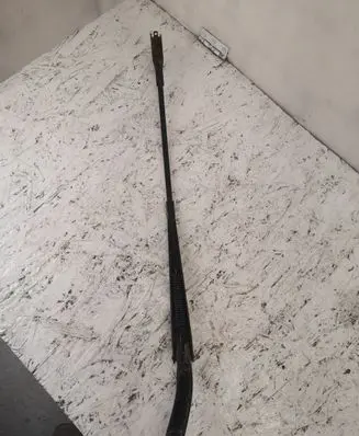 Volvo V70 Front wiper blade arm 30655615