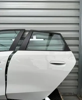 BMW 2 Active Tourer U06 Rear door 