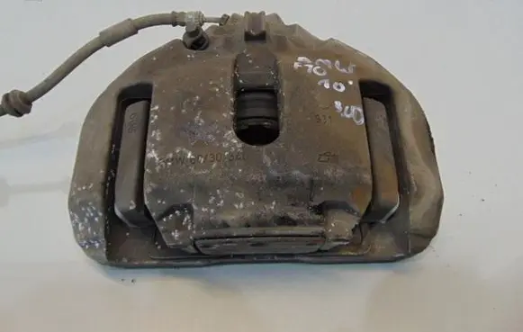 BMW 5 E39 Front brake caliper