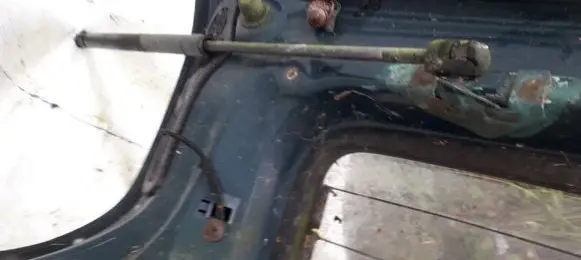 Renault Clio I Tailgate/trunk strut/damper 