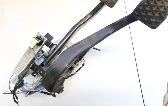BMW 3 F30 F35 F31 Clutch pedal c4005196se 67871110