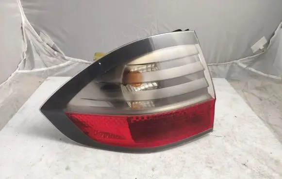 Ford S-MAX Rear/tail lights 6M2113405AJ