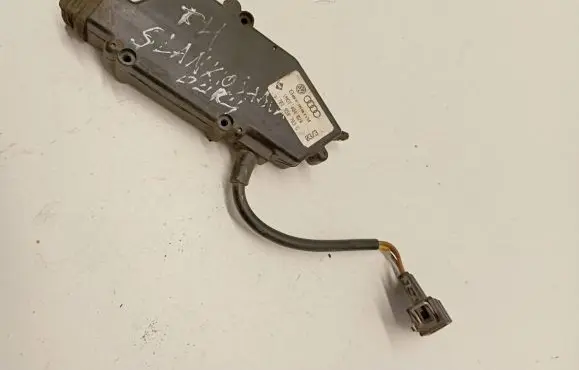 Volkswagen Transporter - Caravelle T4 Central locking motor 701959783C 404024
