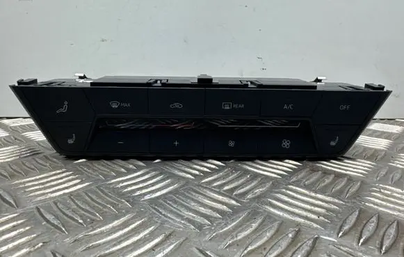 Audi A3 8Y Climate control unit 8Y0820047A