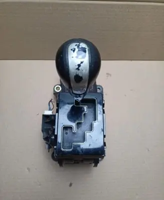 Mazda CX-9 Gear shifter/selector TD1146100