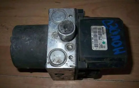 Ford Mondeo Mk III ABS Pump 0265800007