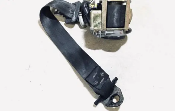Rear seatbelt