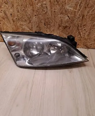 Ford Mondeo Mk III Headlight/headlamp 1S7113005AL 0301174202