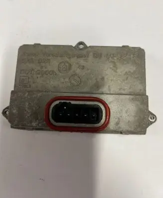 Audi A6 S6 C6 4F Headlight ballast module Xenon 5DV00829000