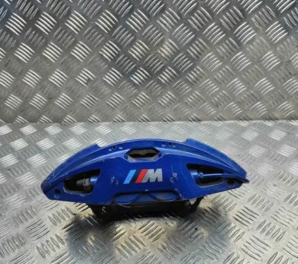 BMW 5 G30 G31 Front brake caliper 6885625