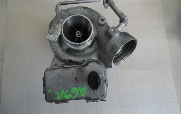 Mercedes-Benz E W212 Turbo A6510900086