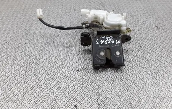Mazda 3 I Tailgate/trunk/boot lock/catch/latch B6701