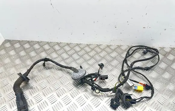 Audi A5 8T 8F Rear door wiring loom 8K0972702