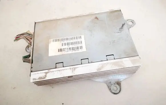 Dodge Caliber Sound amplifier 05064118aj