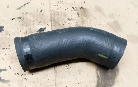Toyota Corolla E120 E130 Engine coolant pipe/hose