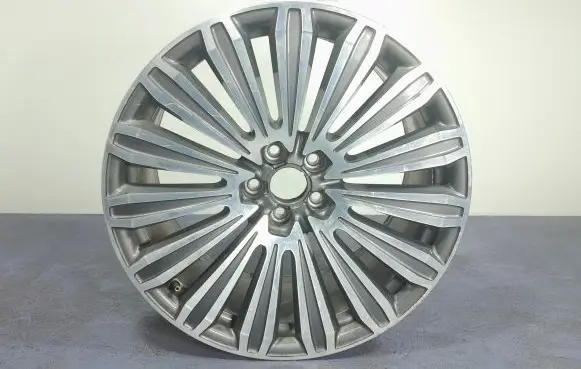 Audi A8 S8 D2 4D R18 alloy rim 4H0601025CK