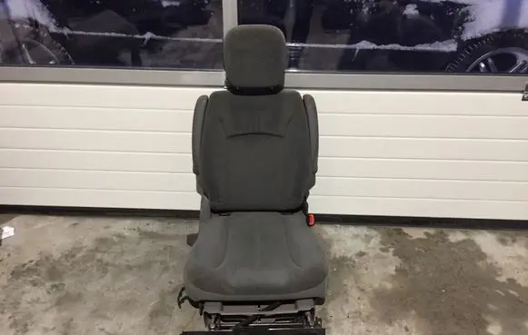 Chrysler Voyager Second row seats 