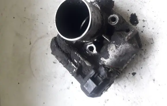 Opel Vivaro Engine shut-off valve 