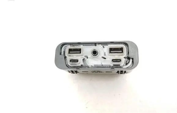 Dodge RAM USB socket connector 68397098AD