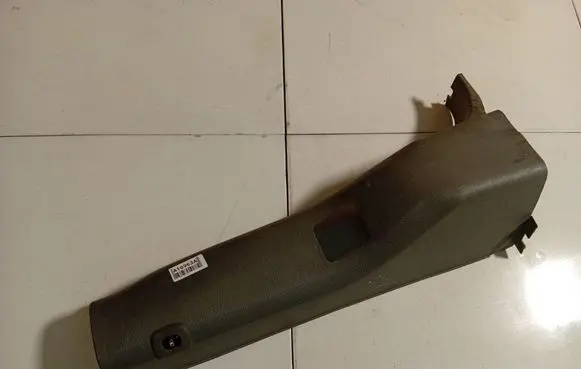 Chrysler Voyager (B) pillar trim (top) 0SR25BD5AD