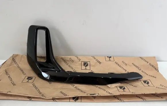 Audi A6 S6 C8 4K Front bumper lower grill 4K0807958
