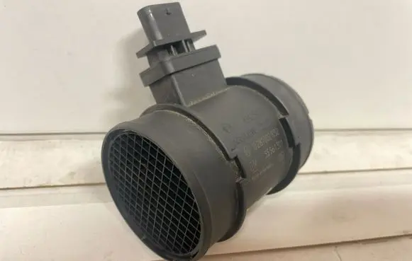 Opel Zafira B Mass air flow meter 55561301