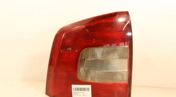 Skoda Octavia Mk2 (1Z) Rear/tail lights E245023
