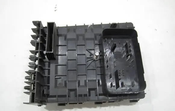 Audi A3 S3 8P Fuse module 1K0937125A