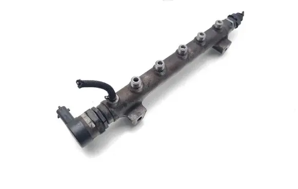 Hyundai Tucson JM Fuel main line pipe 31400-27400 0281002507 0445214085
