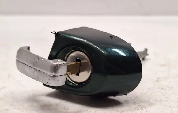 BMW X3 F25 Front door lock (next to the handle) 51217290471 51217290473