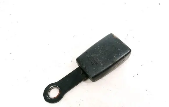 Nissan Almera Tino Rear seatbelt buckle
