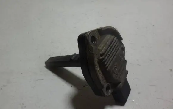 BMW 3 E90 E91 Oil level sensor 7508003