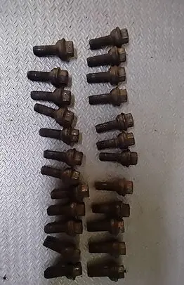 Volkswagen Crafter Nuts/bolts 