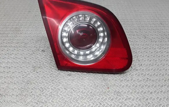 Volkswagen PASSAT B6 Tailgate rear/tail lights 27567004