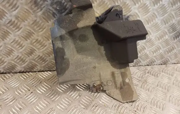 Mazda CX-7 Engine splash shield/under tray
