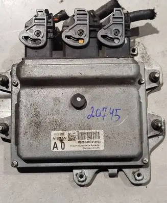 Nissan Qashqai+2 Engine control unit/module mec93390 mec93-390