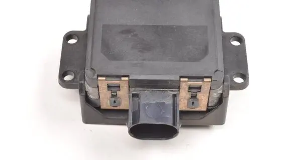 Jaguar I-Pace Distronic sensor radar M9D39G768AE