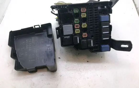 Ford Fiesta Fuse box set 7154953530