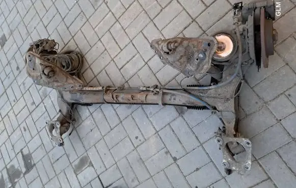 Peugeot 5008 Rear axle beam 