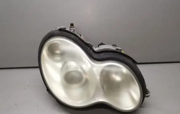 Mercedes-Benz C W203 Headlight/headlamp 0301166276 A2038203861 1307329088